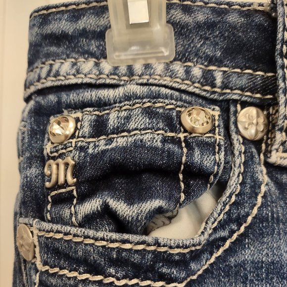 Miss Me Mid-rise Capri jeans dark distress wash, embellished. EUC - Picture 6 of 6